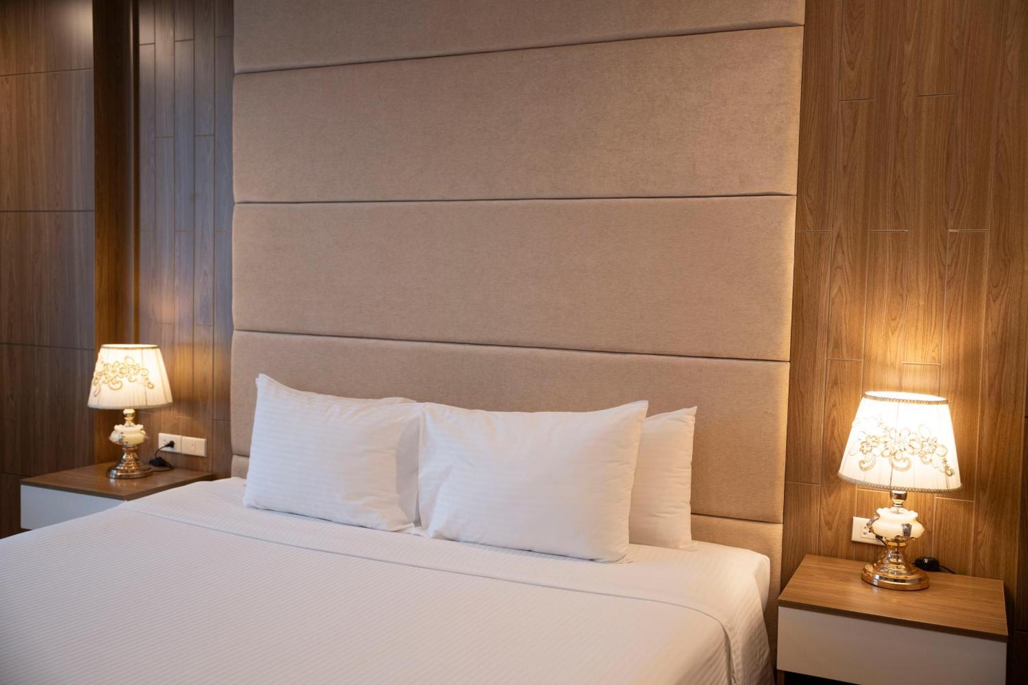 Muong Thanh Grand Hanoi Hotel Exteriör bild